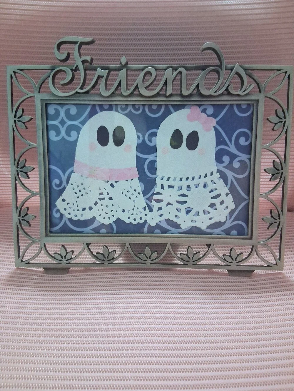 Summerween GHOUL FRIENDS Dainty Doily Paper Portrait Cute Halloween Spirits